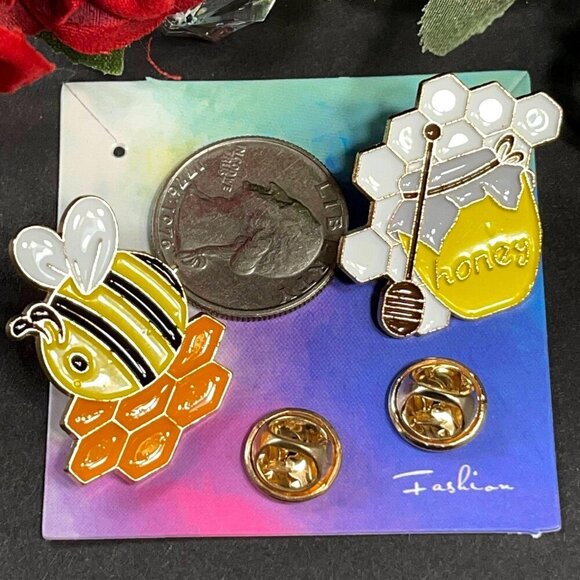 Bumble Bee Lapel Pin Sweet Honey Pot Insect Brooch Badge Enamel Accessories Pin - Picture 2 of 6